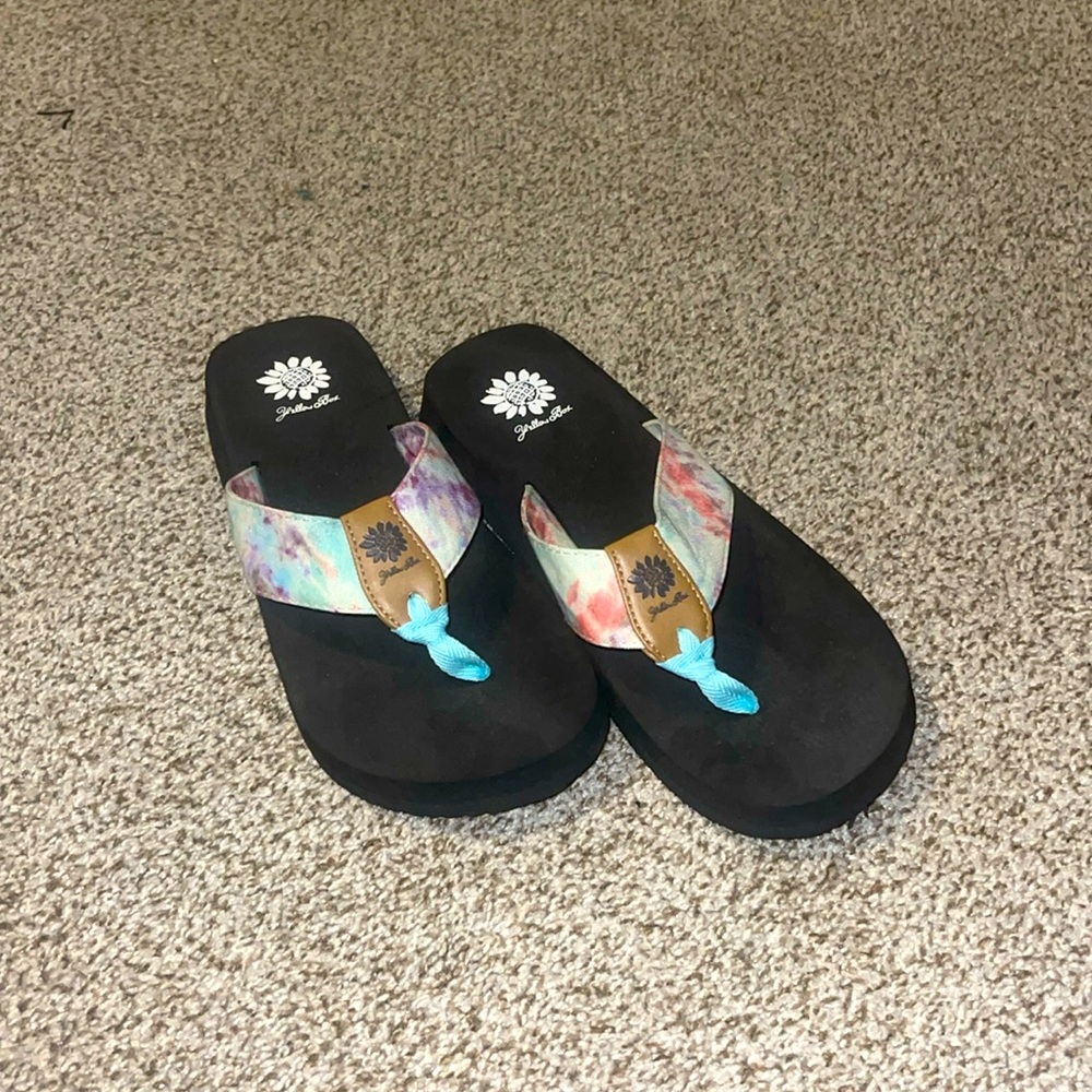 Yellow Box | Tie Dye Flip Flops with EVA Sole Women's Size 9.5 Beach Shoes